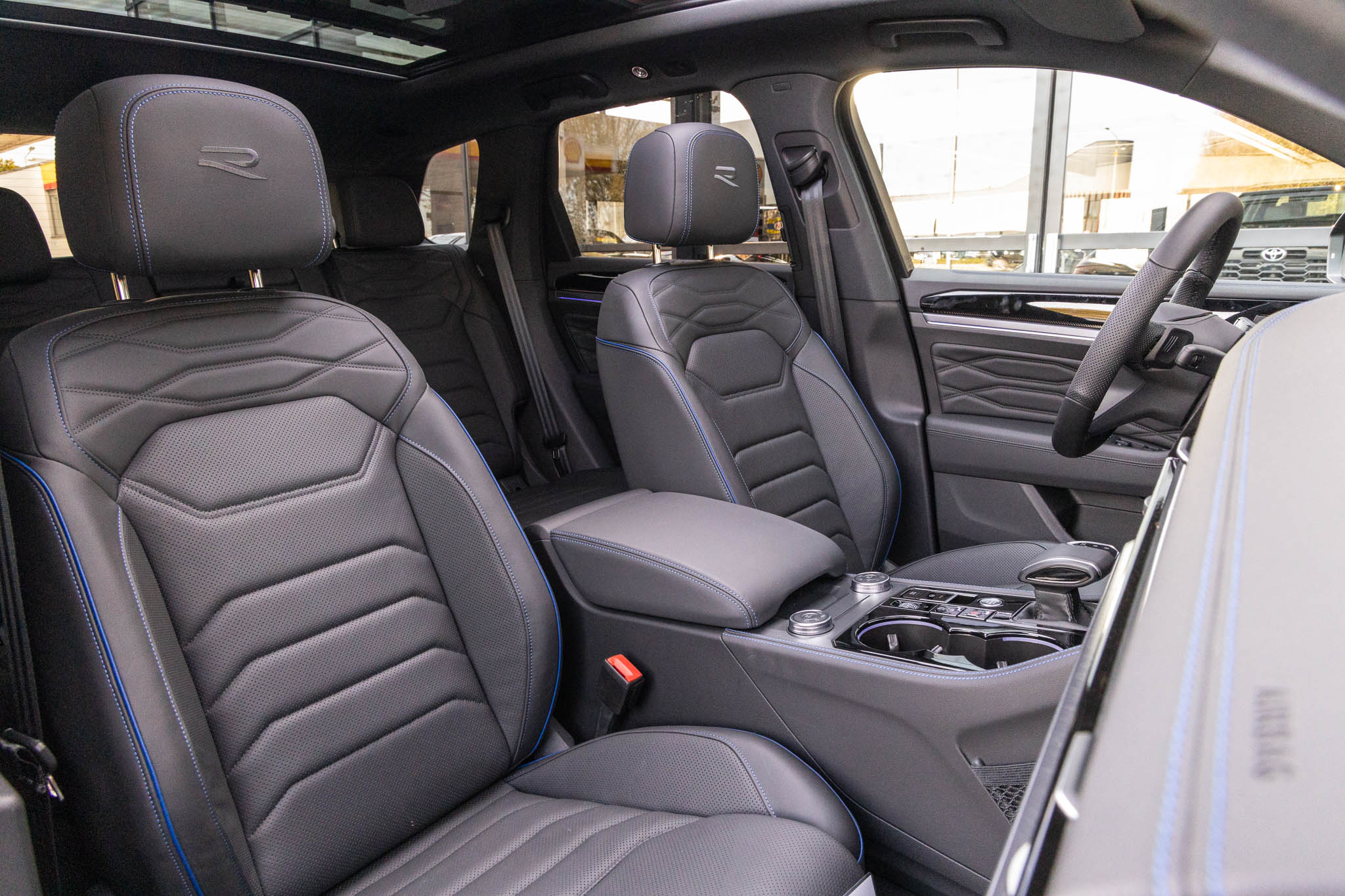 Volkswagen Touareg R