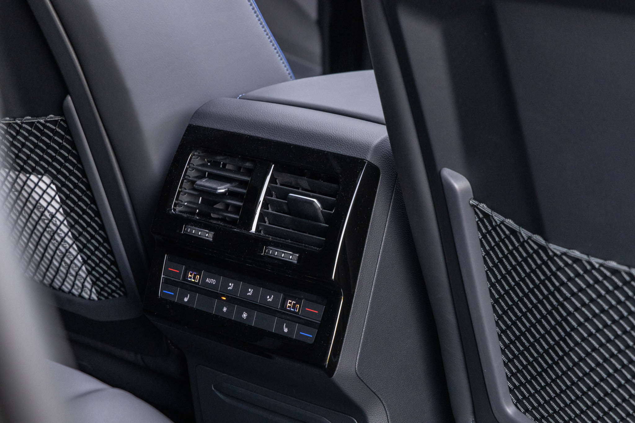 Volkswagen Touareg R