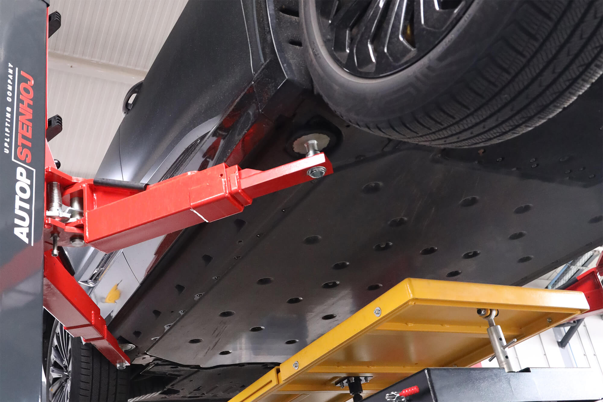 hoogspanningsaccu vervangen e-tron AutoHaarhuis werkplaats