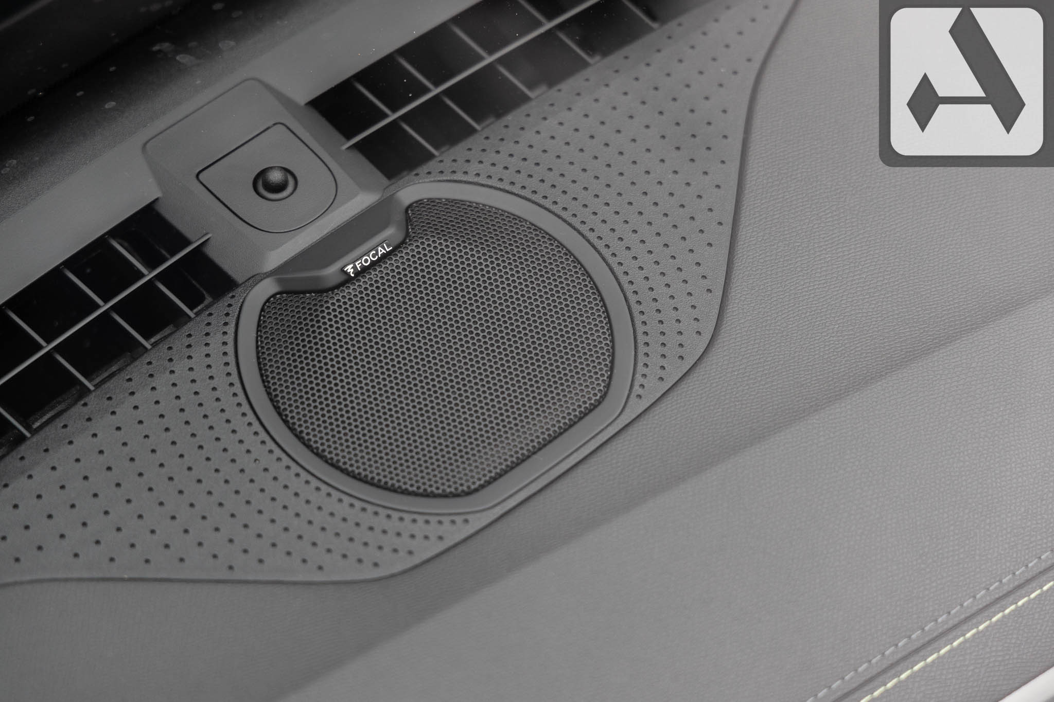 Focal muzieksysteem Peugeot 308 SW GT