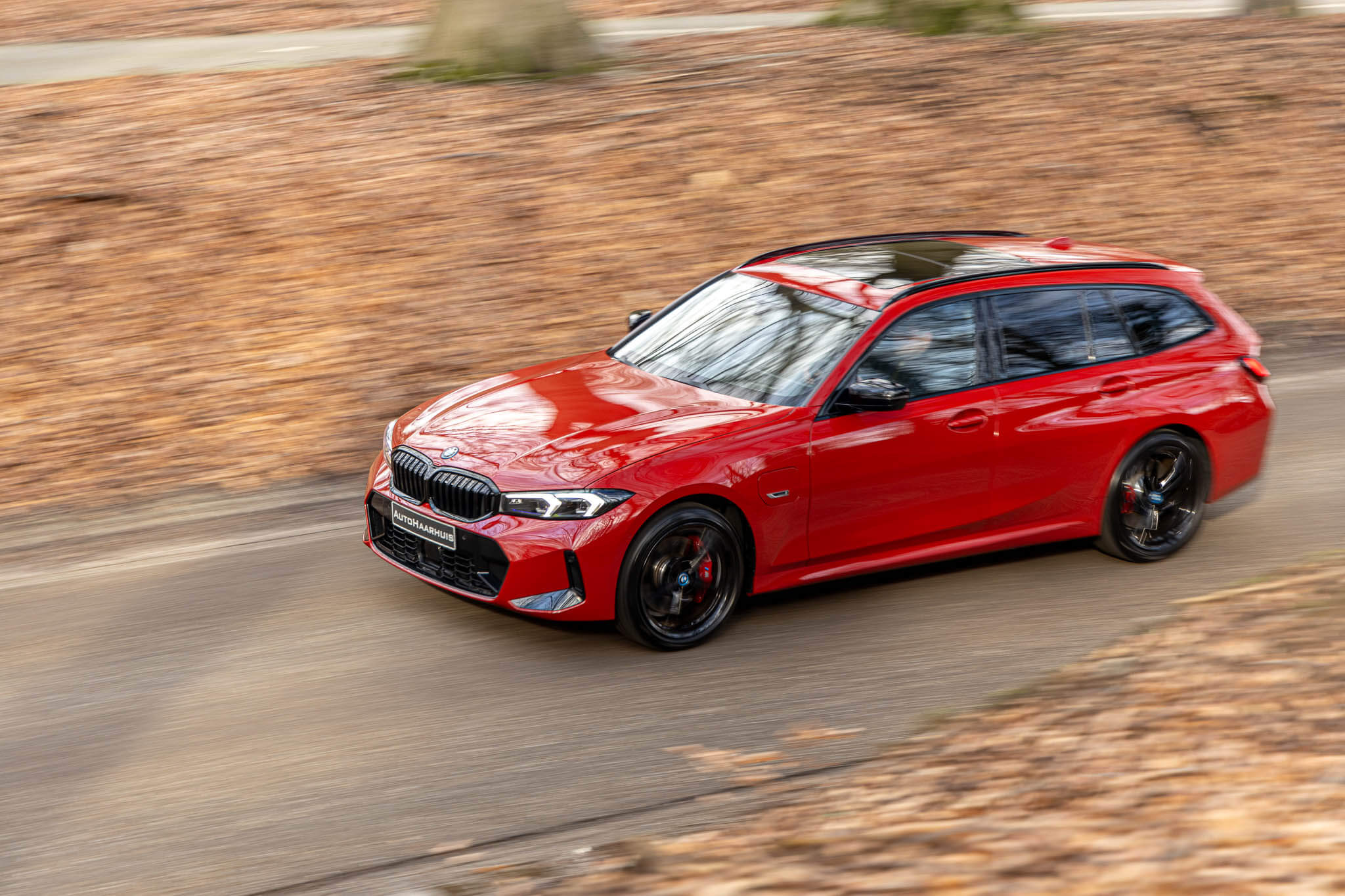 BMW 330e xDrive 2023