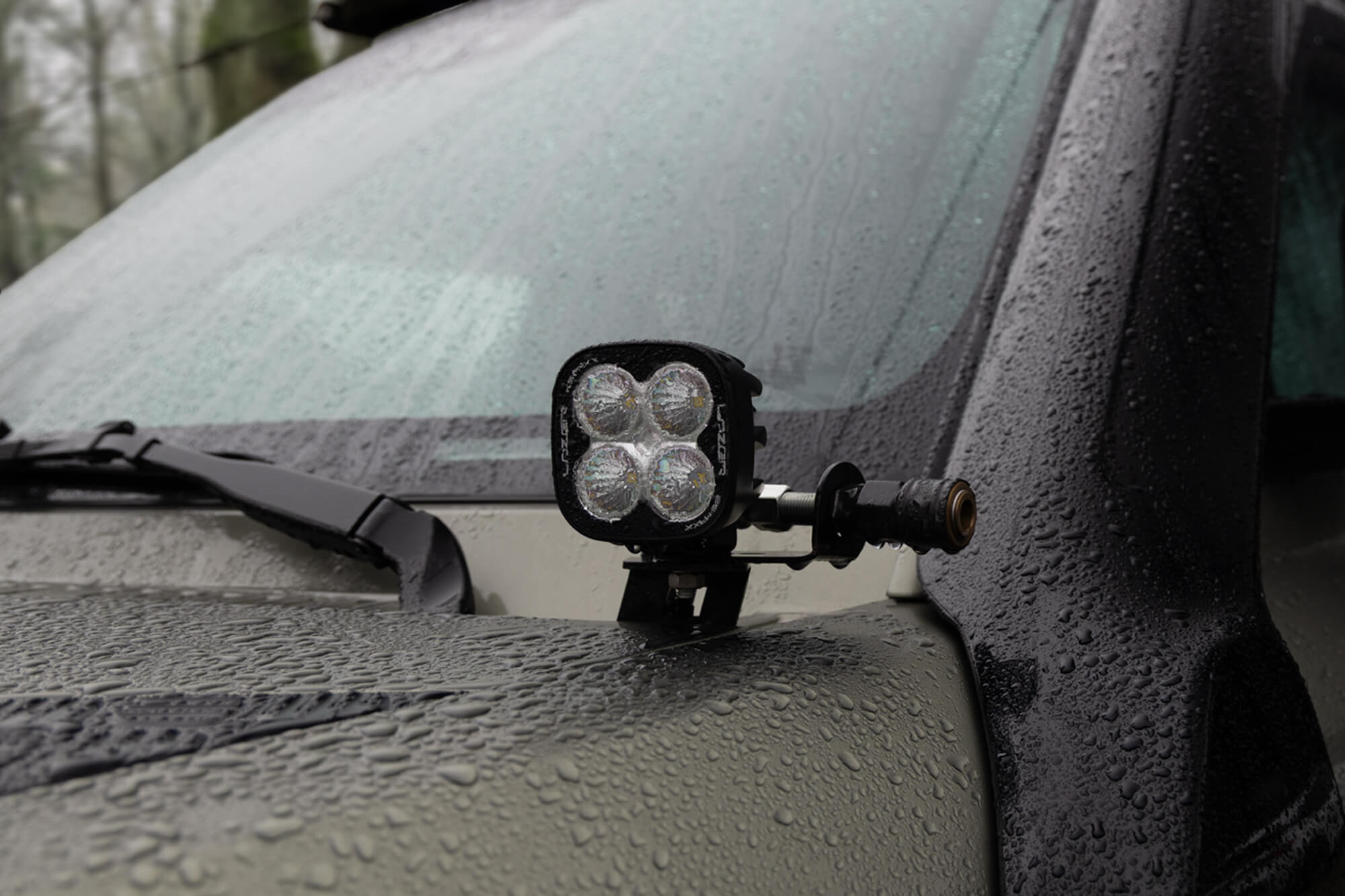 led-werklamp-detail-AutoHaarhuis-LandRover-Defender-2022