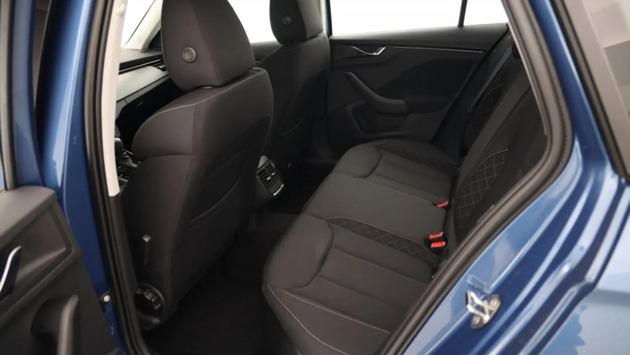 ruimte achterin skoda kamiq