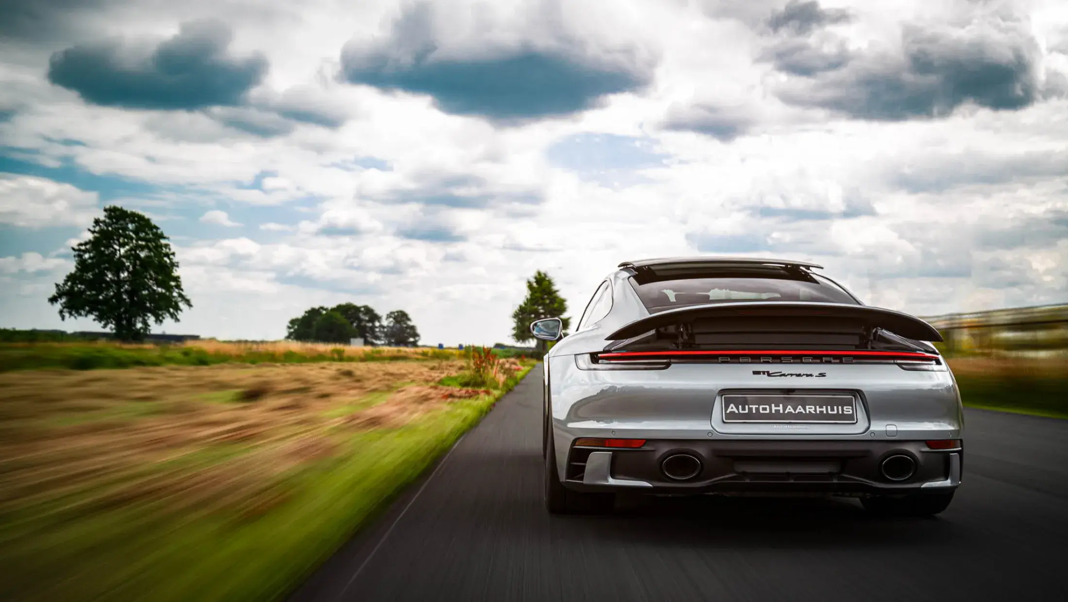 911