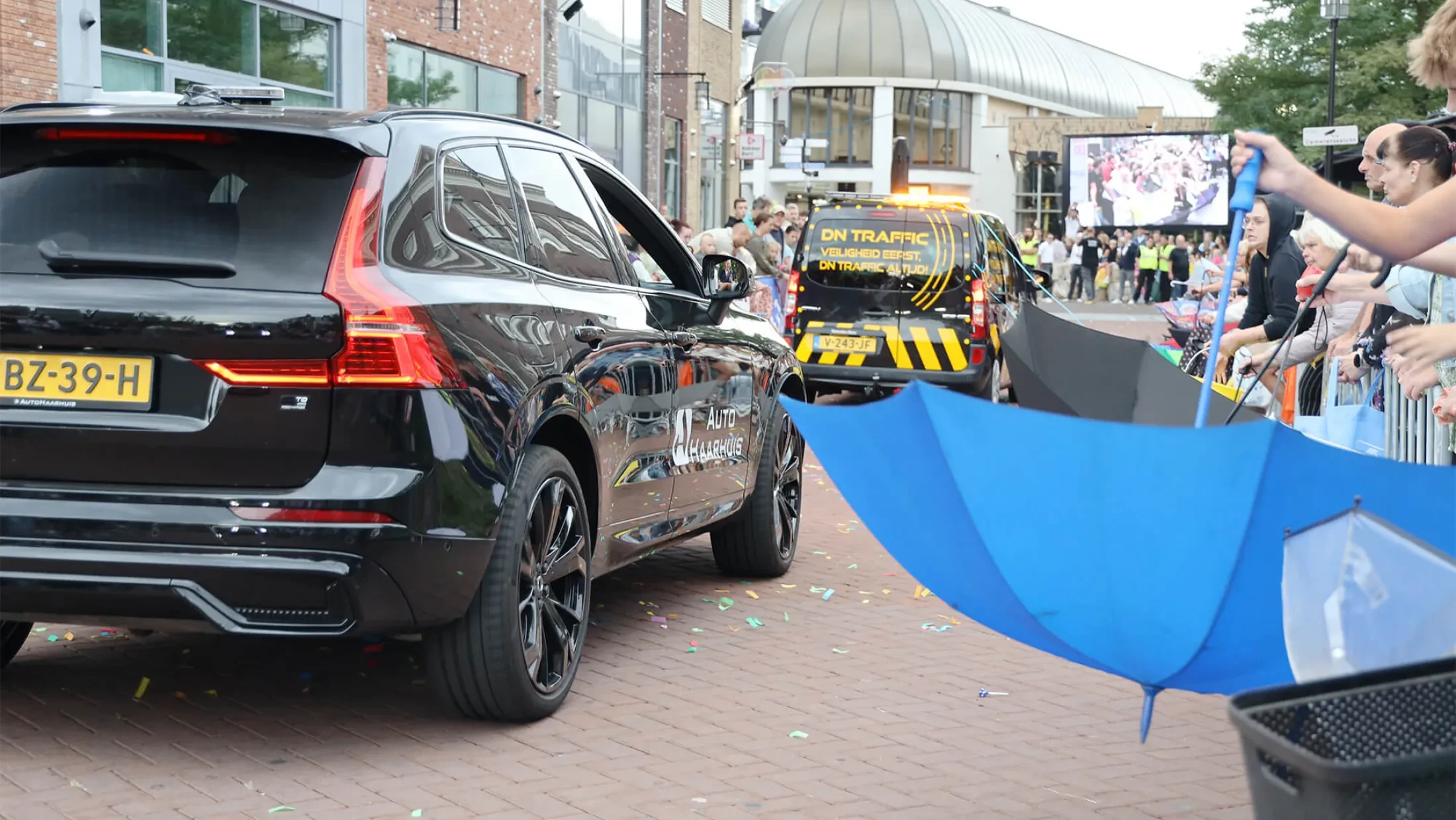 Reclamekaravaan-Safetycar-Profronde-Almelo-AutoHaarhuis