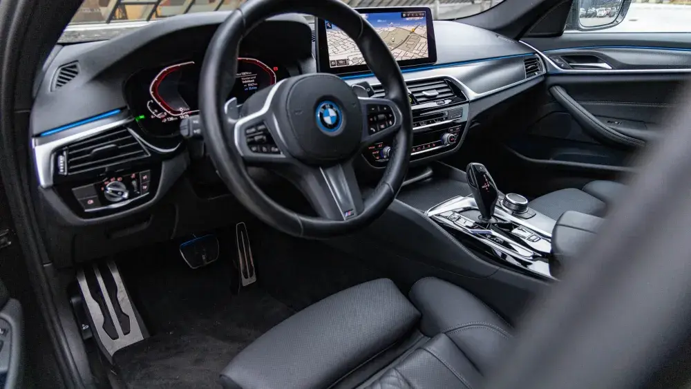 BMW 530e Touring (9)
