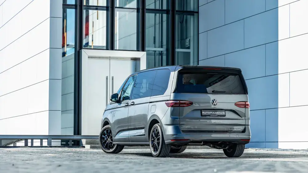 Volkswagen Multivan eHybrid (1)2
