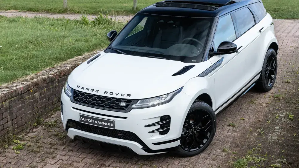 Range Rover Evoque P300e R Dynamic (7)