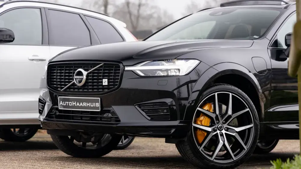 Volvo XC60 PHEV (4).jpg