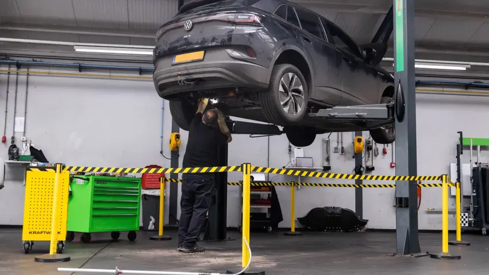 EV reparatie 2 (2).jpg