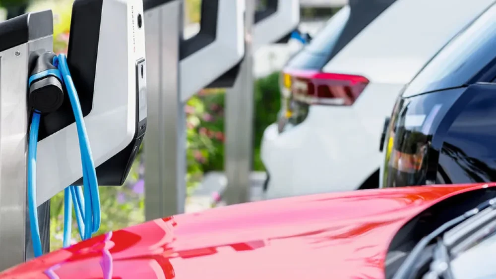 Autohaarhuis bedrijf laadpalen