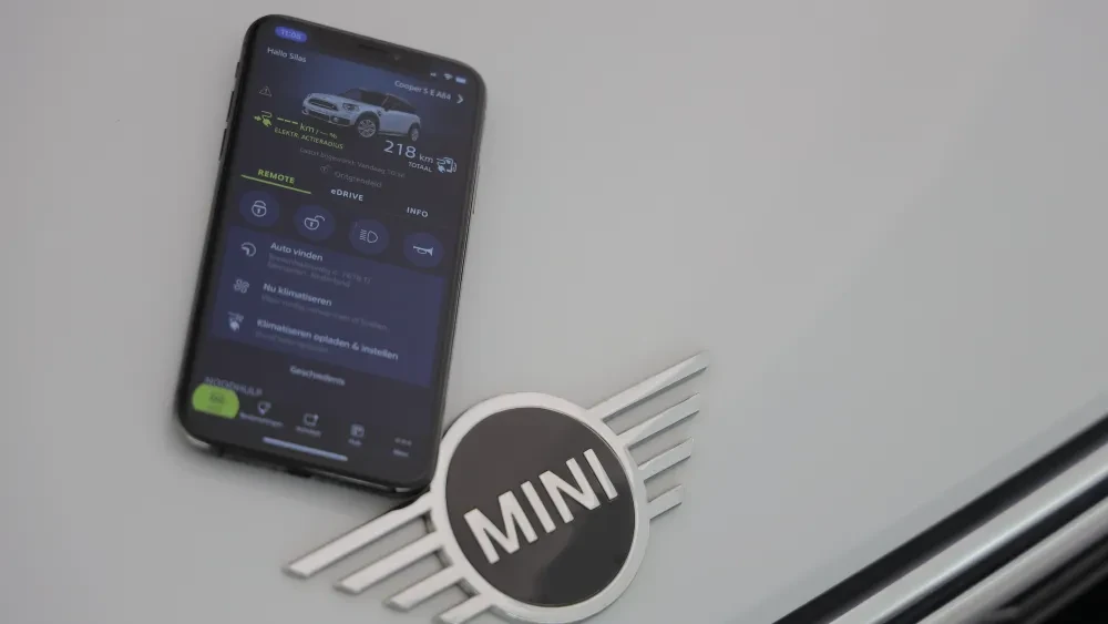 mini connected apps