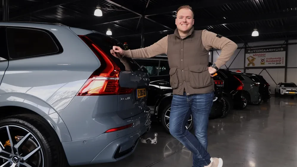 AutoHaarhuis-Donny-Verkoopmanager-Almelo-1990px