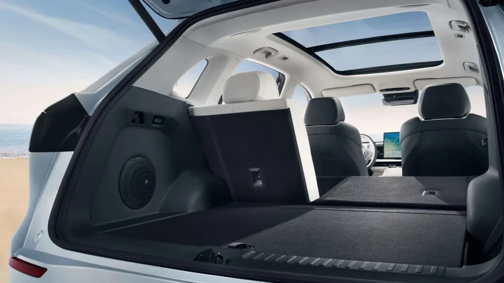 Interieur-Geely-E5-AutoHaarhuis-verstelbare-achterbank