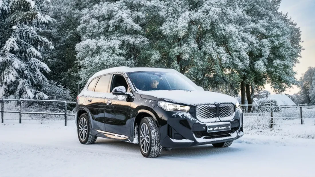 AutoHaarhuis-BMW-iX1-winter