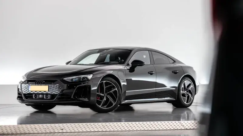 aflevering e-tron gtrs